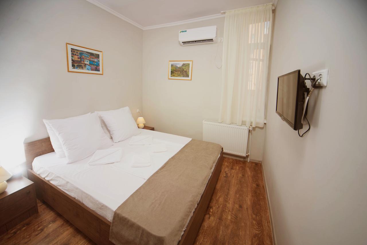 Albergue Bon Voyage Tiflis Exterior foto