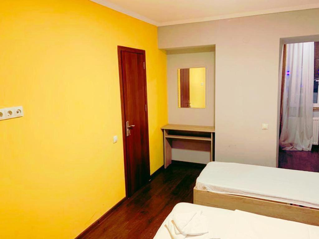 Albergue Bon Voyage Tiflis Exterior foto